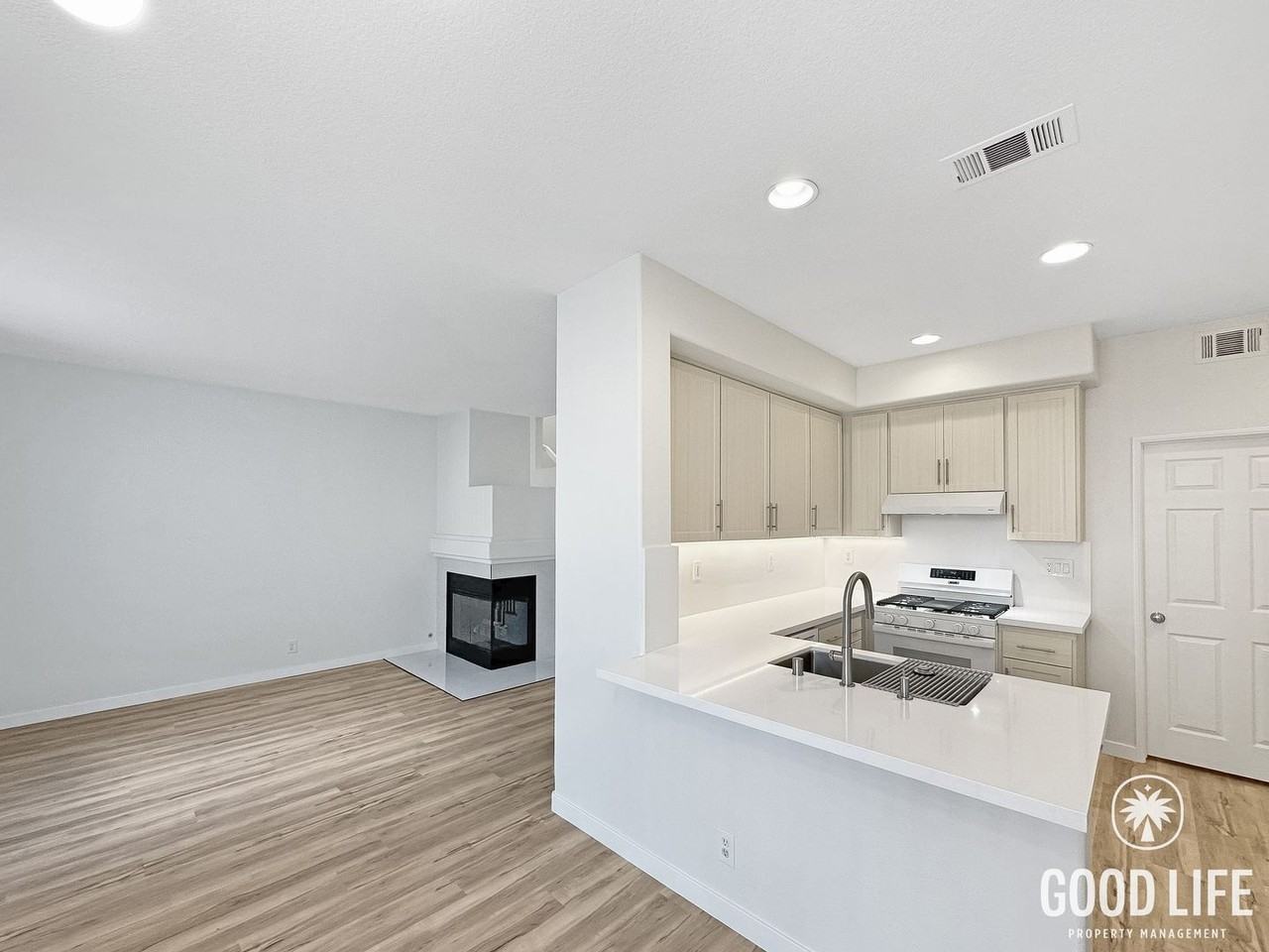 13 Sentinel Pl - Photo 7 of 38
