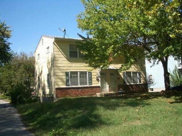 3516 Bell St - Photo 6 of 9