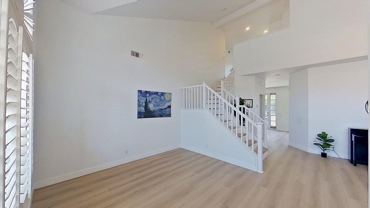 5752 Centerstone Ct - Photo 6 of 32