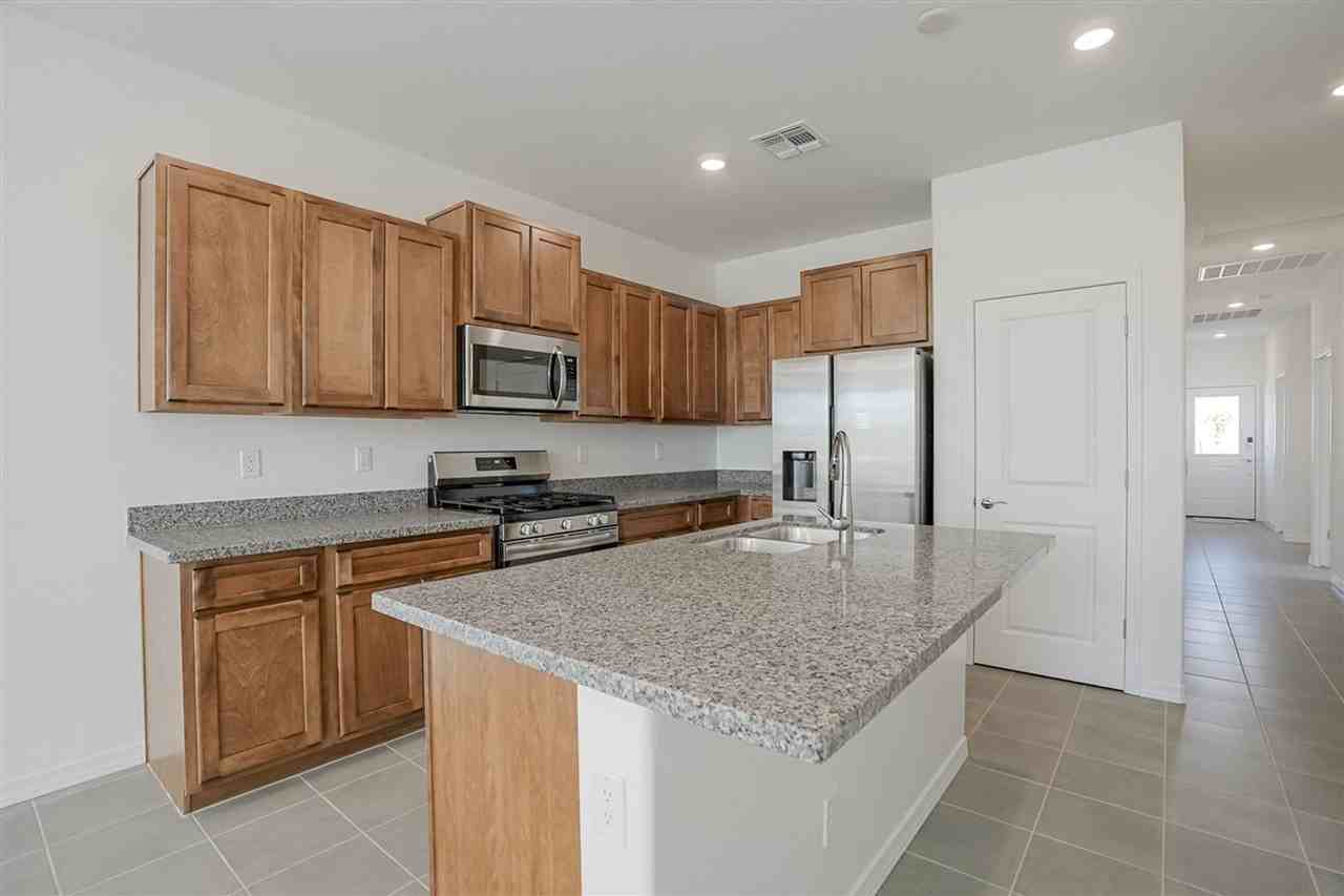 1275 Leo Ln - Photo 4 of 29