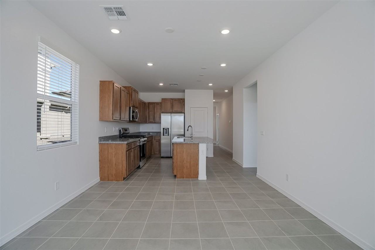1275 Leo Ln - Photo 6 of 29