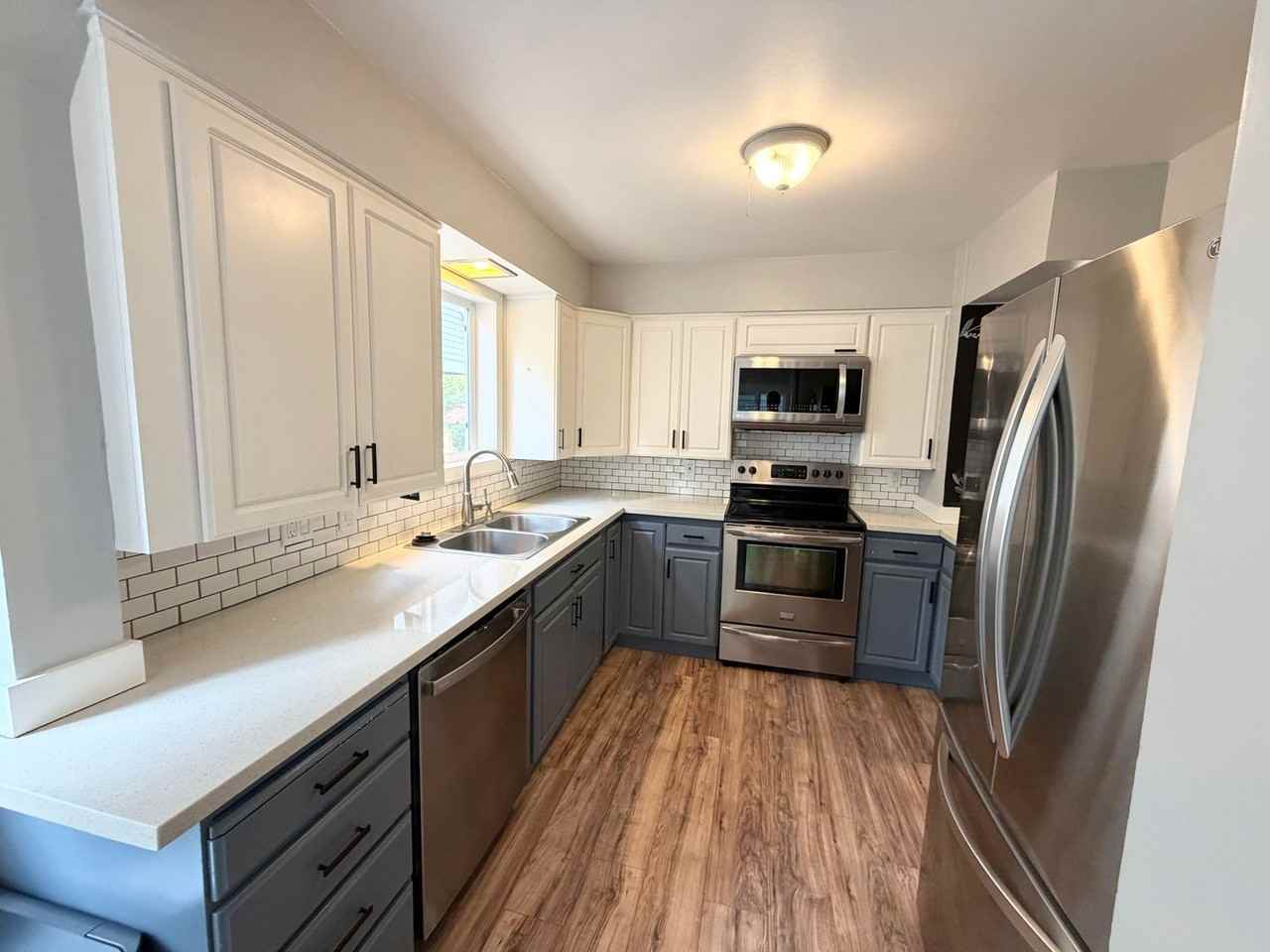 9216 N Portsmouth Ave - Photo 7 of 36
