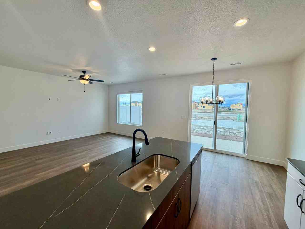 2716 2716 W 2775 N, #146 - Photo 6 of 20