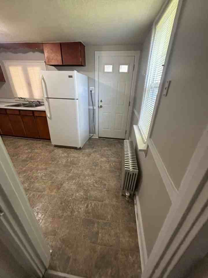 54 S 25th St - Photo 6 of 9