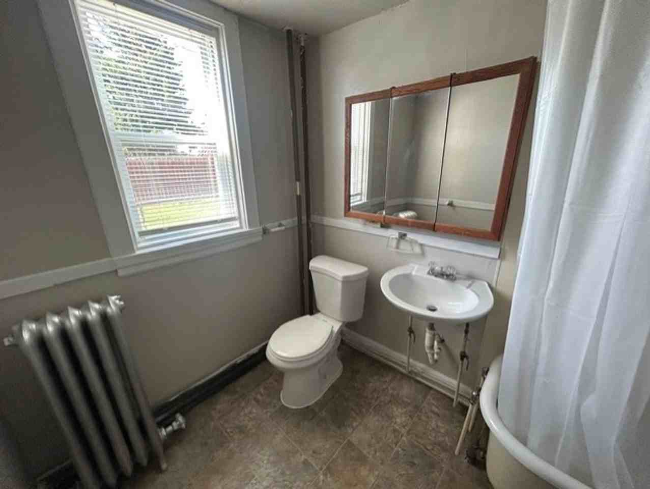 54 S 25th St - Photo 7 of 9