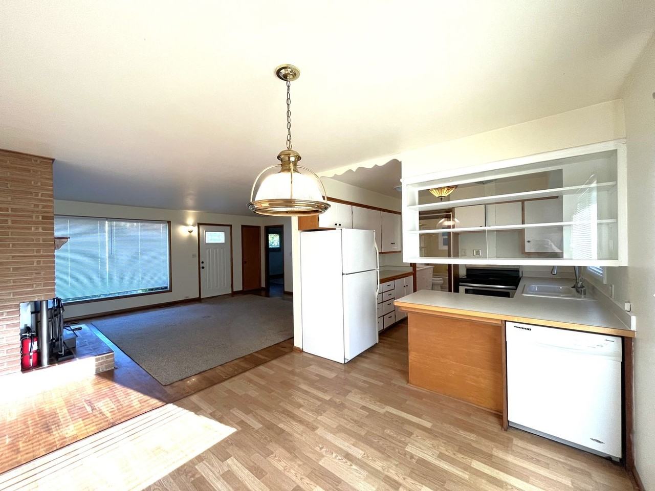 2310 Walnut St - Photo 5 of 31