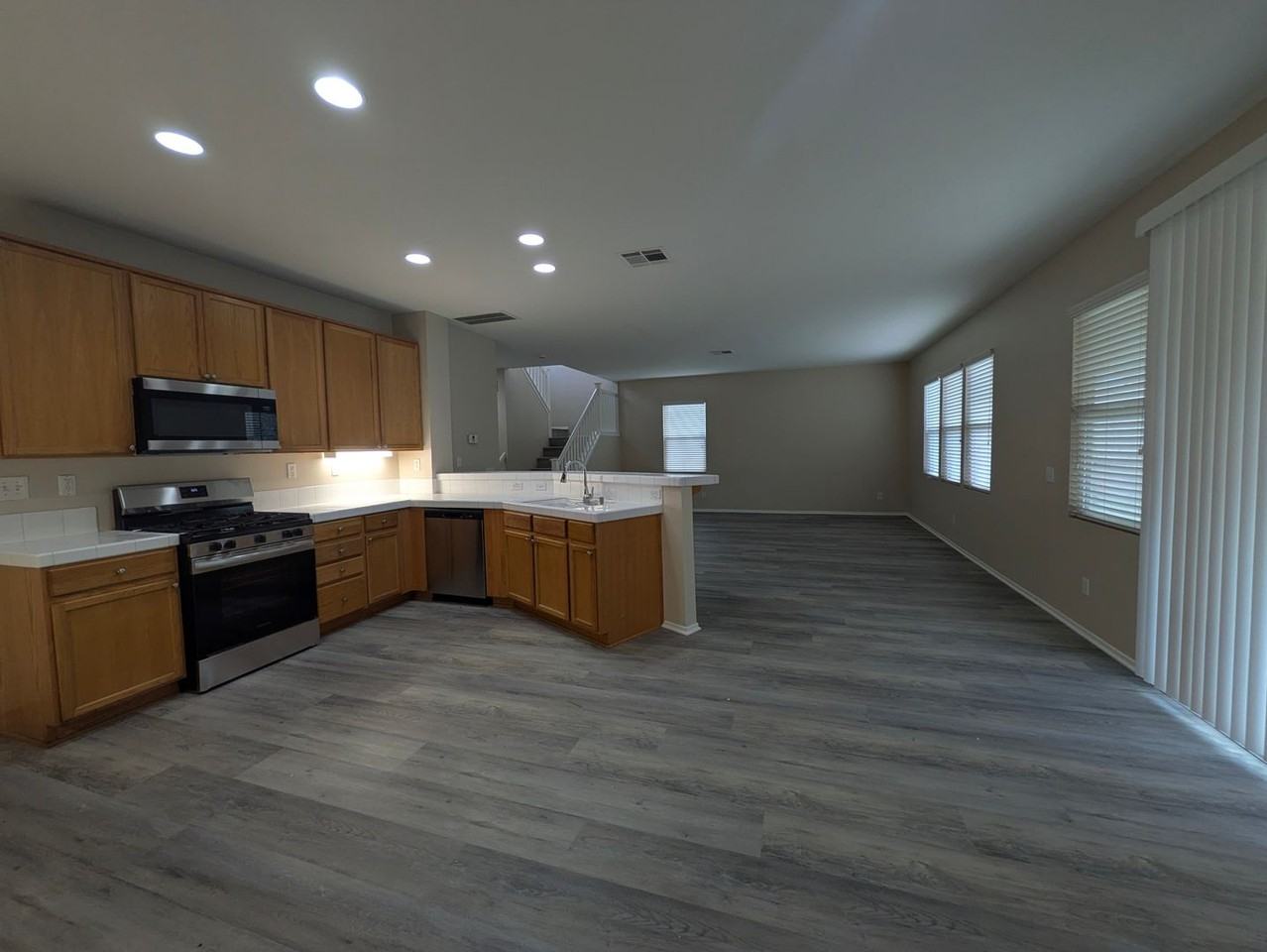 28623 Avalon Ave - Photo 2 of 42