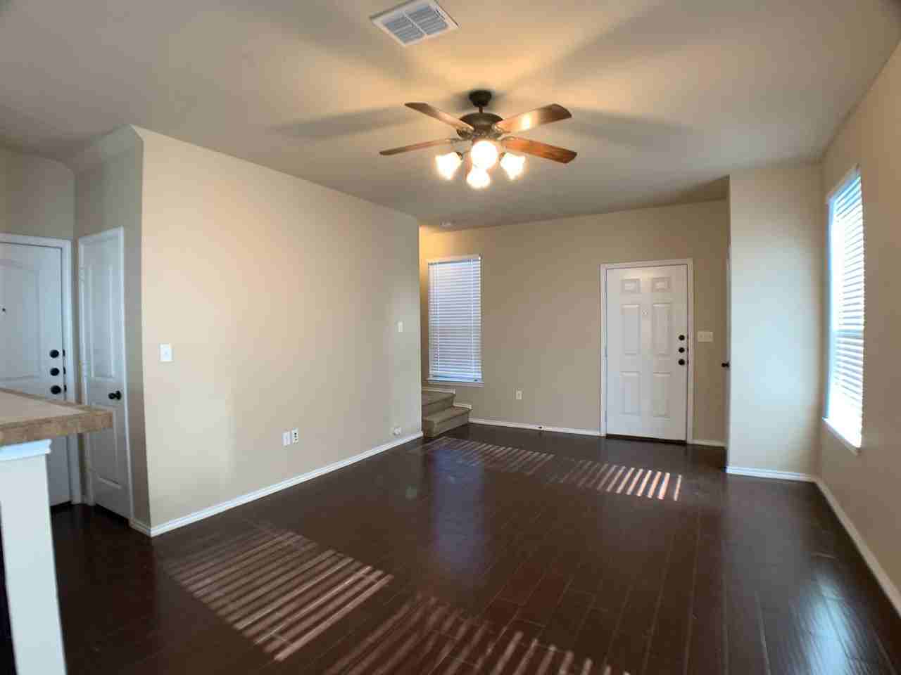 1140 Brown Rock Dr - Photo 3 of 26