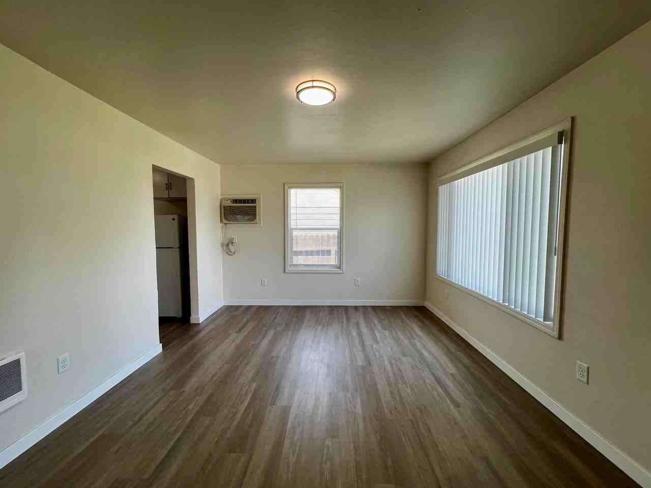808 S 1st Ave - Photo 5 of 21