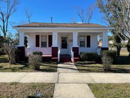 featured image of 816 S 11th St