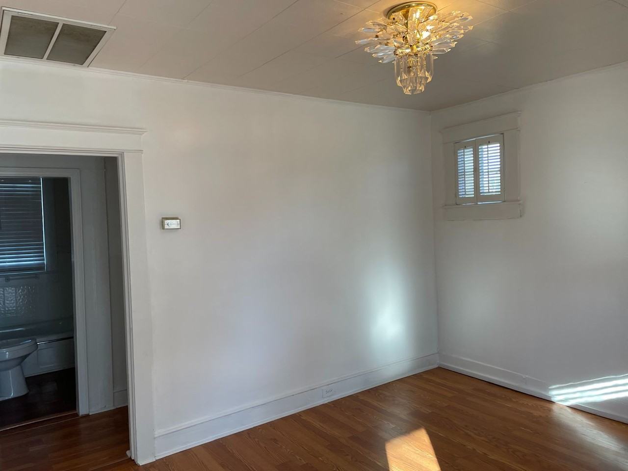 816 S 11th St - Photo 3 of 13