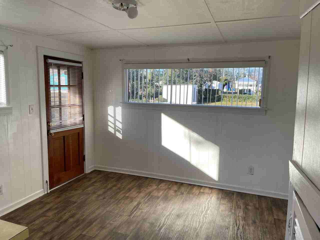 816 S 11th St - Photo 6 of 13