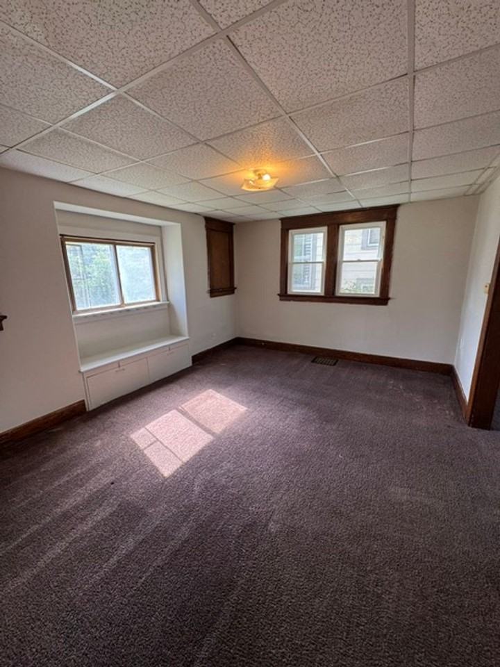 2817 Central Dr - Photo 3 of 8