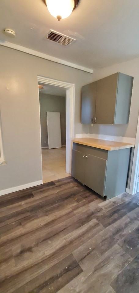 5234 Journal Ave - Photo 4 of 8
