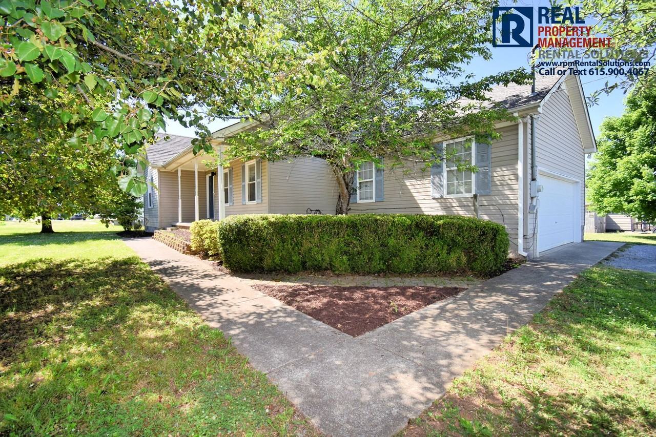 1183 Osborne Ln - Photo 2 of 25