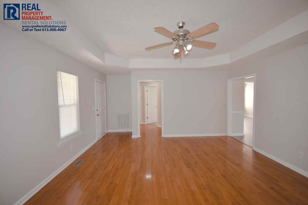 1183 Osborne Ln - Photo 5 of 25