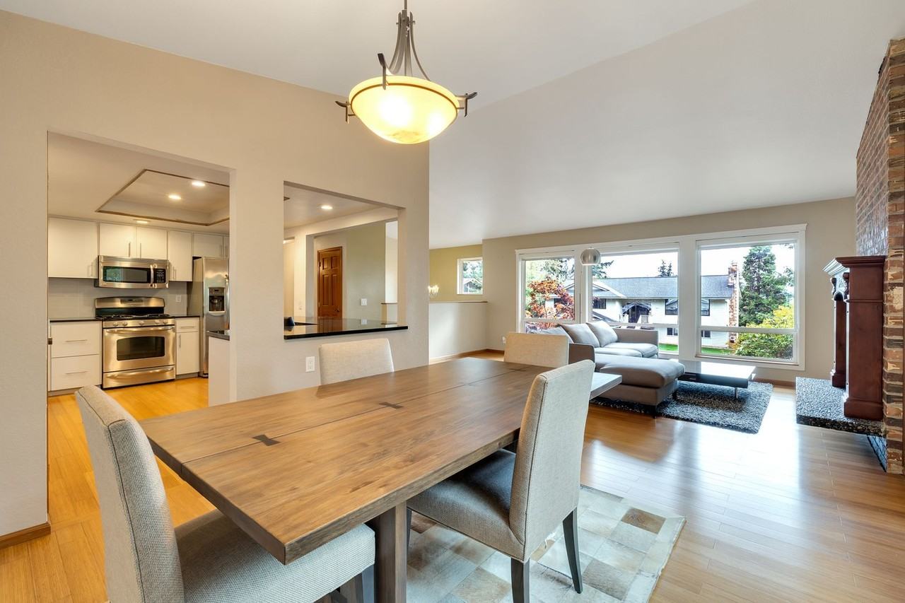 1534 5th Pl - Photo 3 of 25