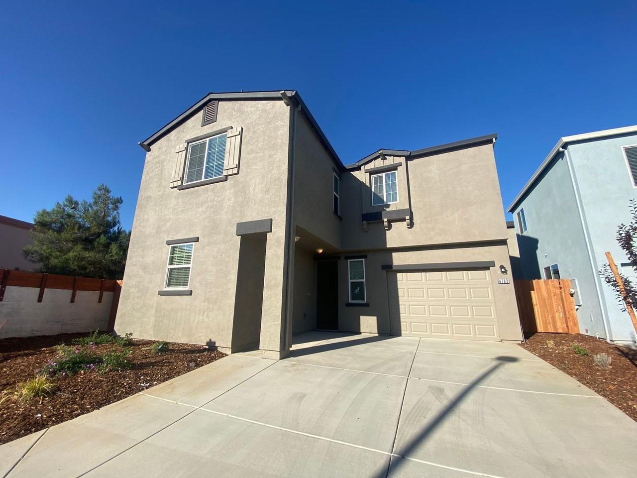 6782 Jujube Ln - Photo 2 of 18