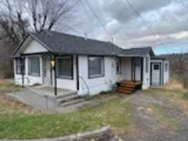 featured image of 301 Sw Isaac Ave