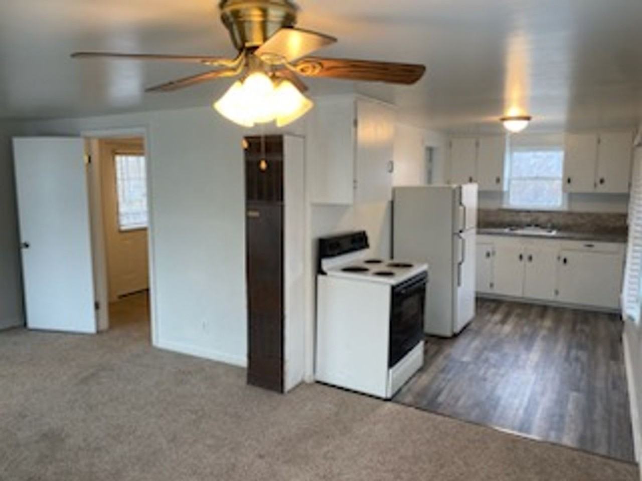 301 Sw Isaac Ave - Photo 7 of 13