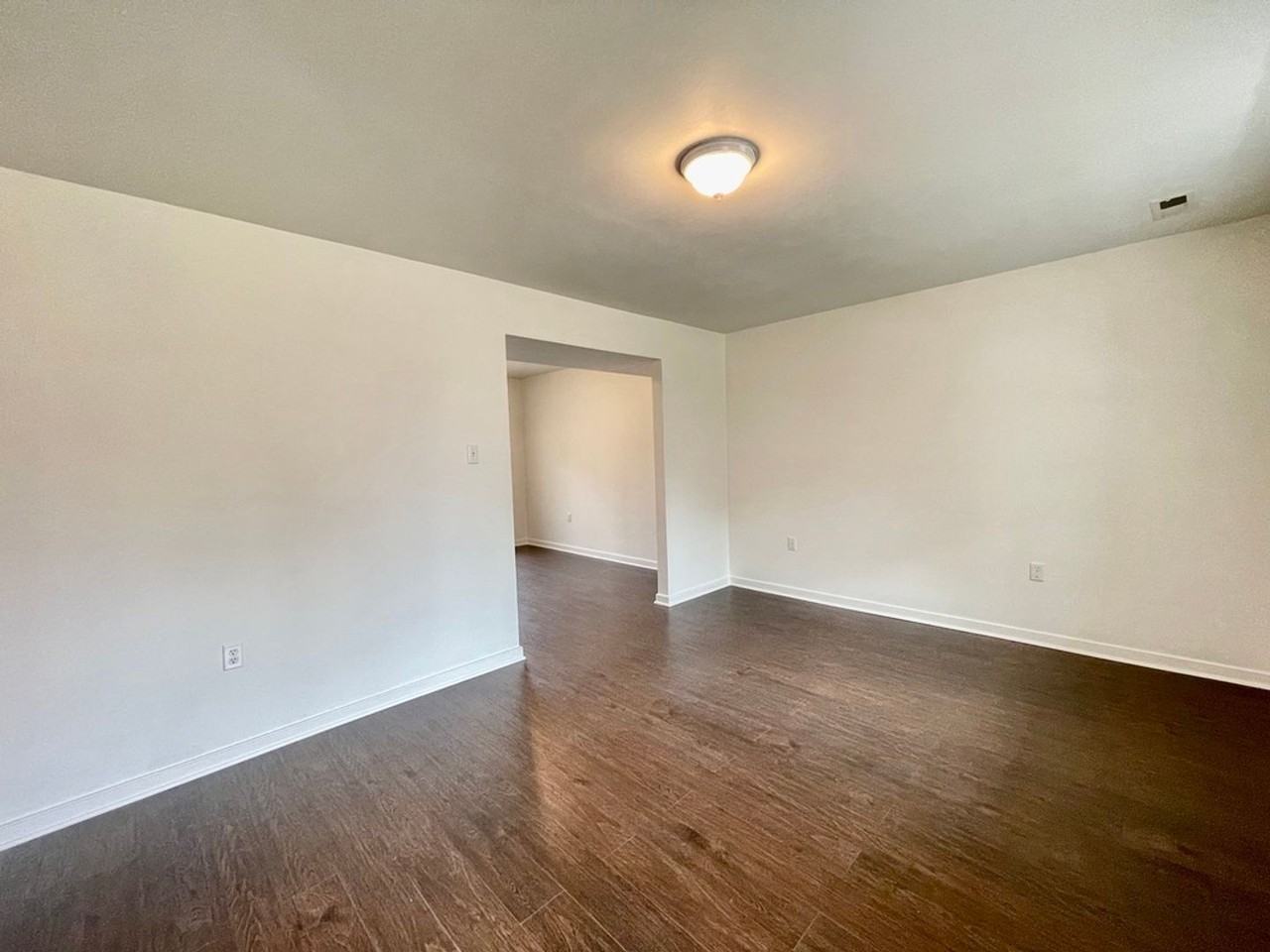 701 Dendron St - Photo 2 of 35