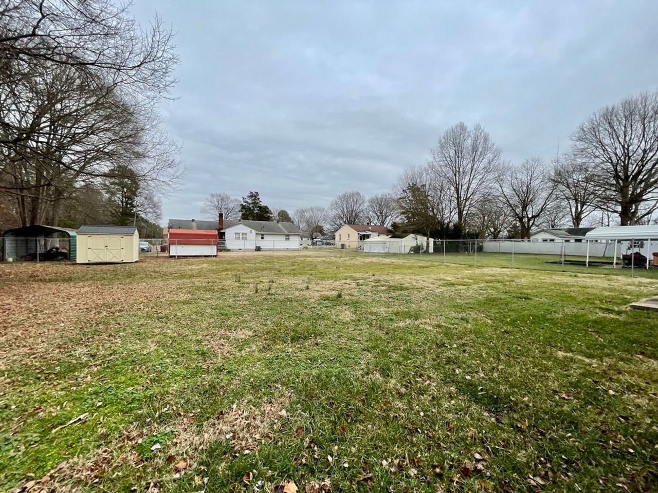 701 Dendron St - Photo 3 of 35