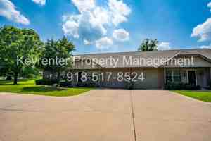 featured image of 218 S 19th St