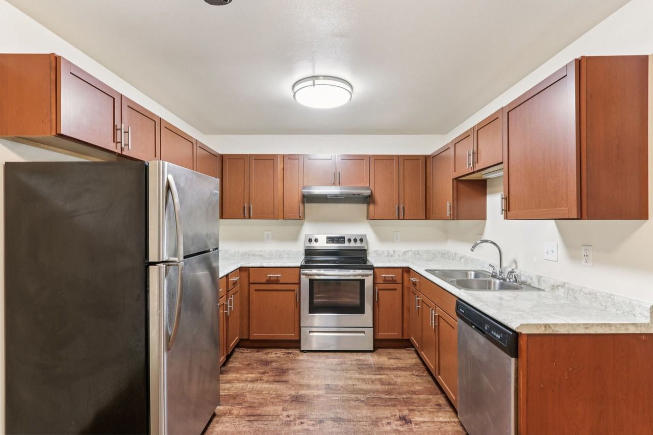 Woodfield Heights Apartments - Photo 2 of 50