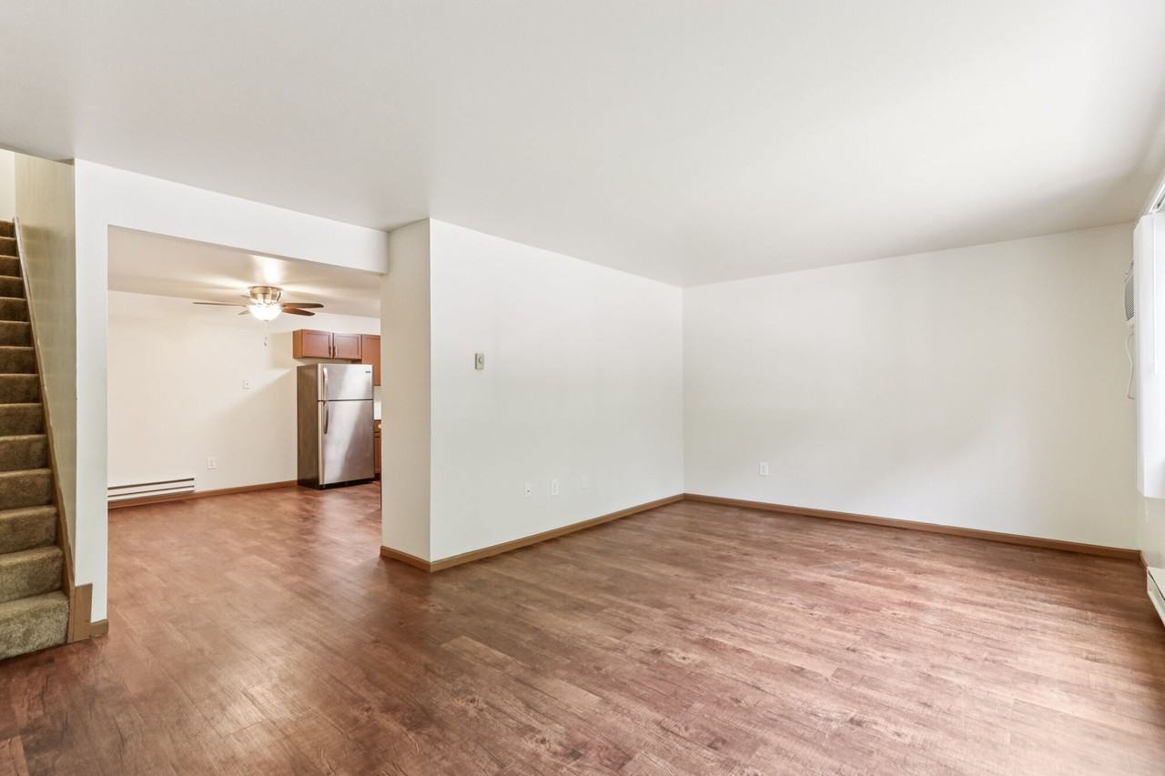 Woodfield Heights Apartments - Photo 3 of 50
