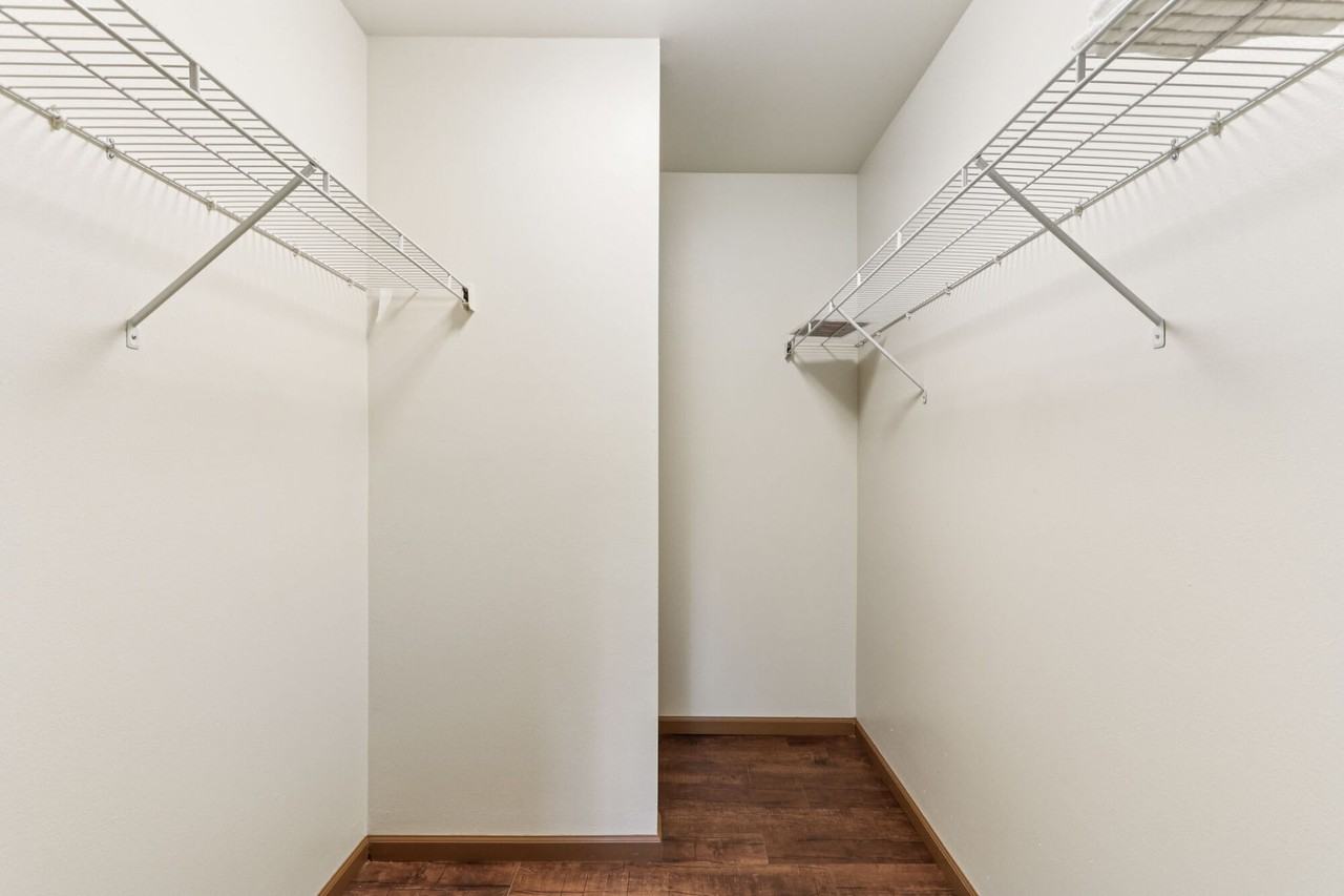 Woodfield Heights Apartments - Photo 5 of 50