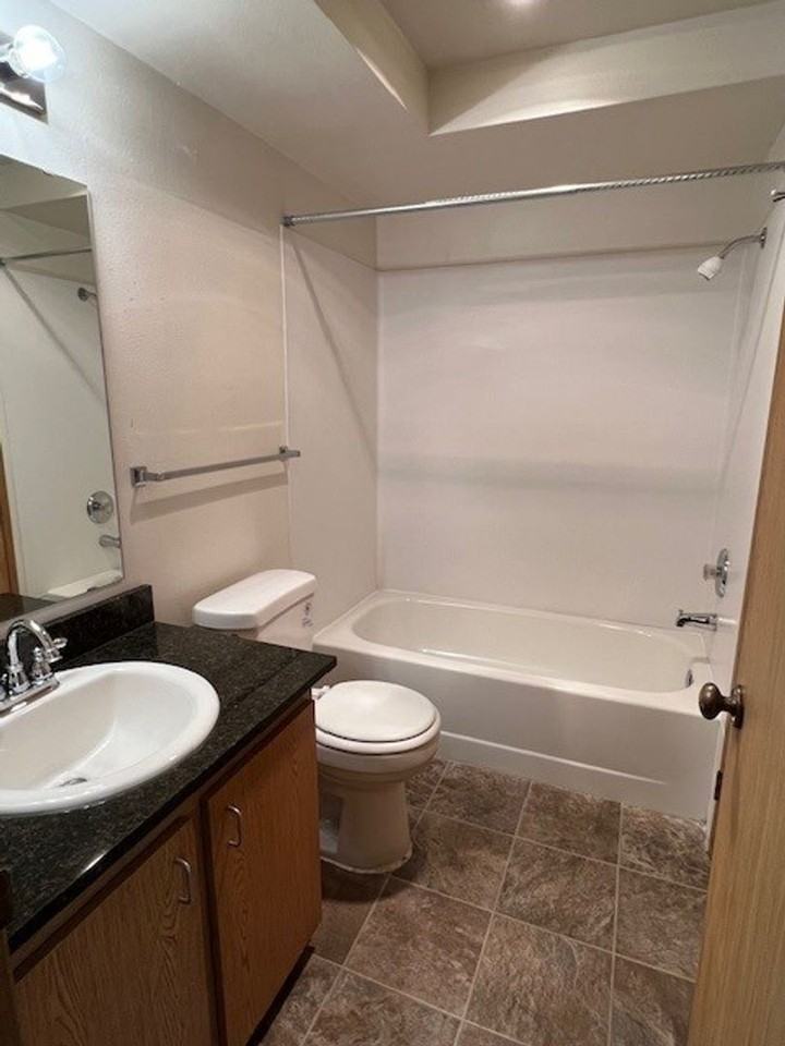 Washington Court - Photo 2 of 10