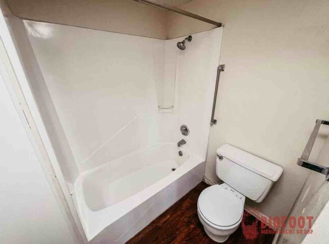 1616 Cannon St #24 - Photo 7 of 10