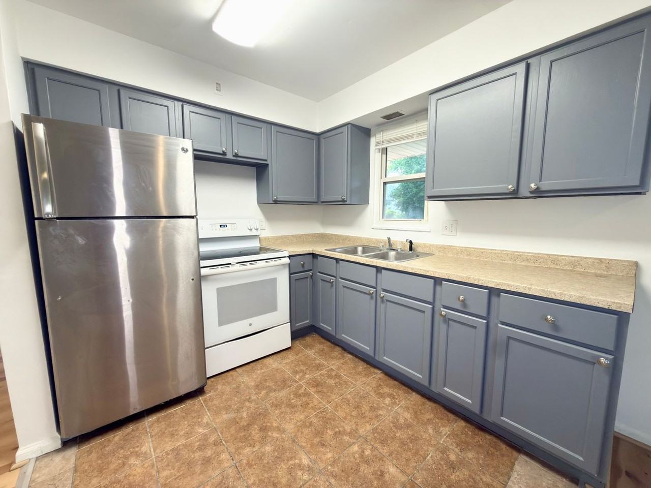 6830 Withany Ave - Photo 5 of 18