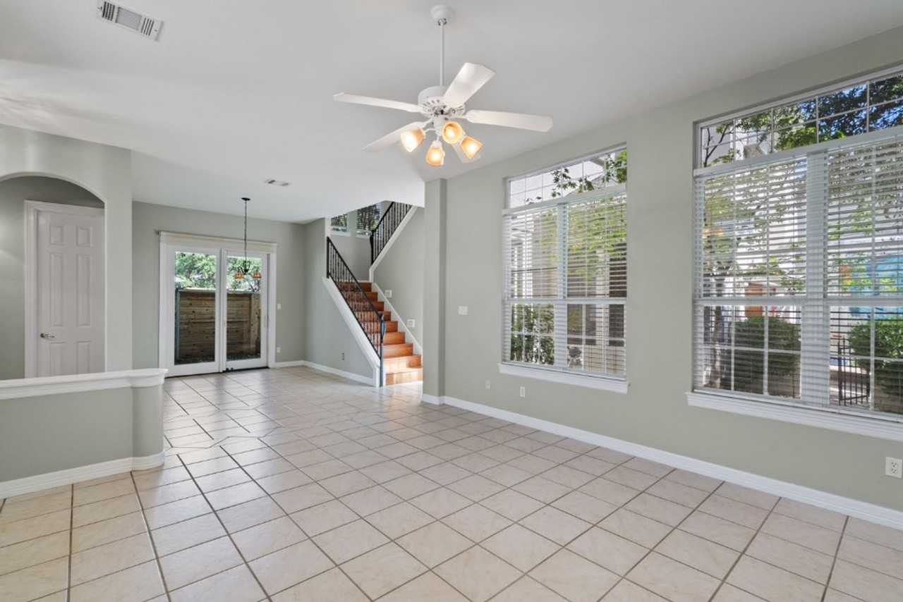 3906 Gaines Ct - Photo 6 of 33