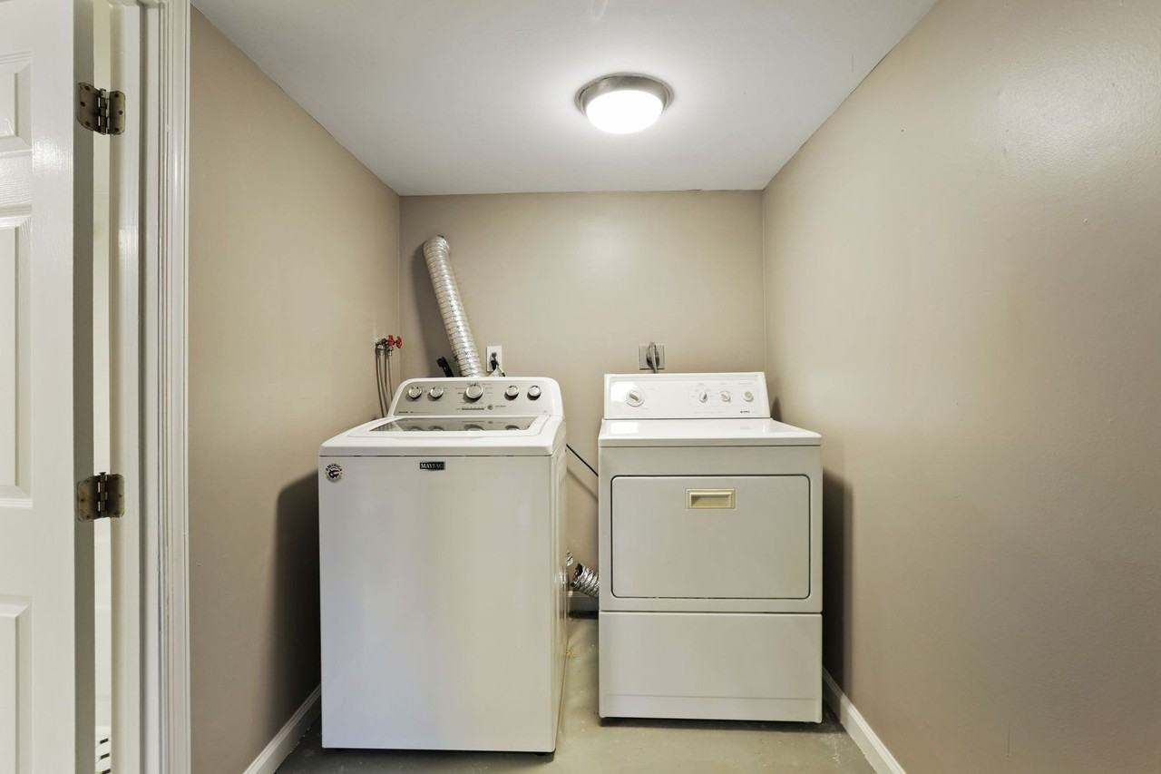 4411 Reamy Dr - Photo 3 of 30