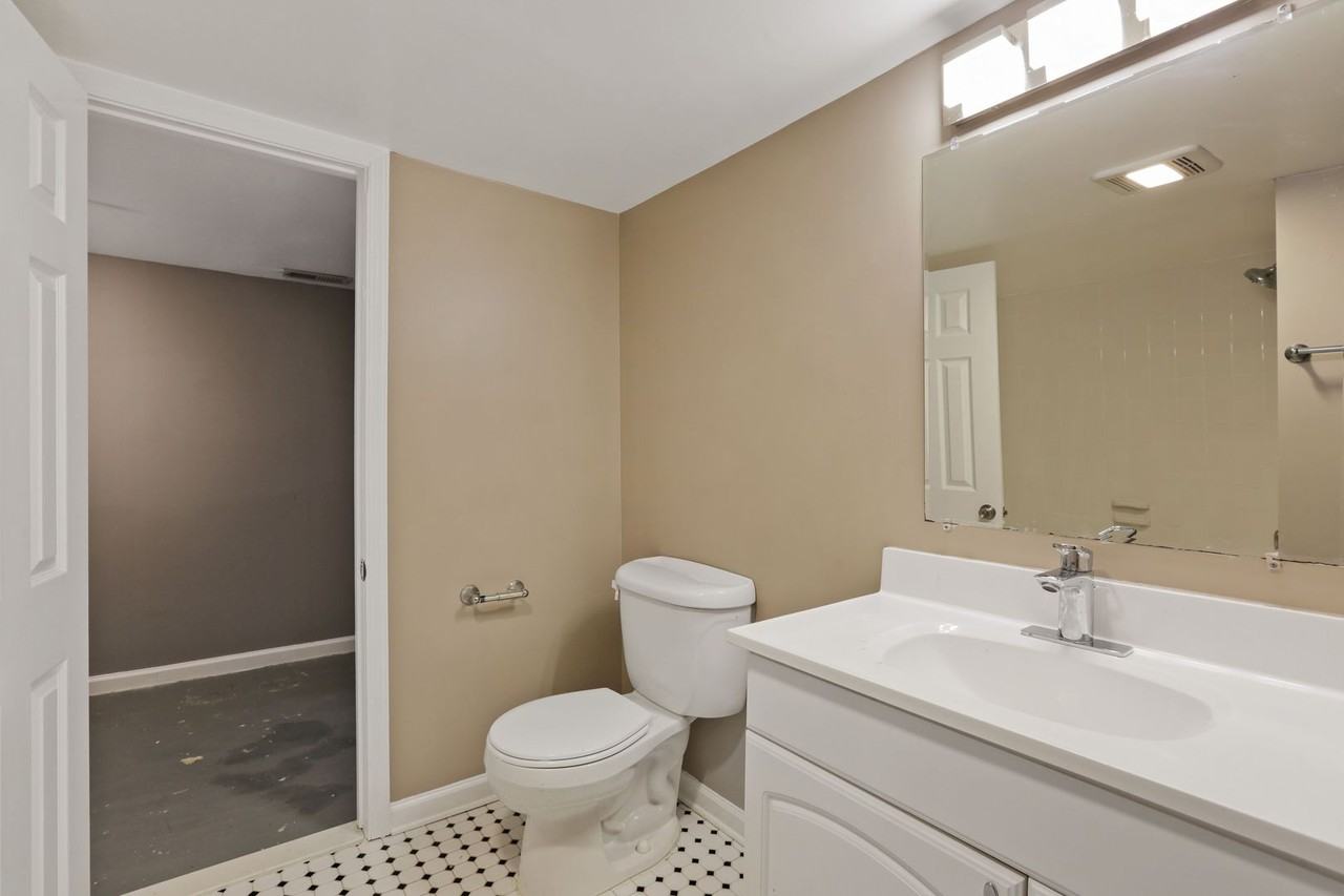 4411 Reamy Dr - Photo 6 of 30