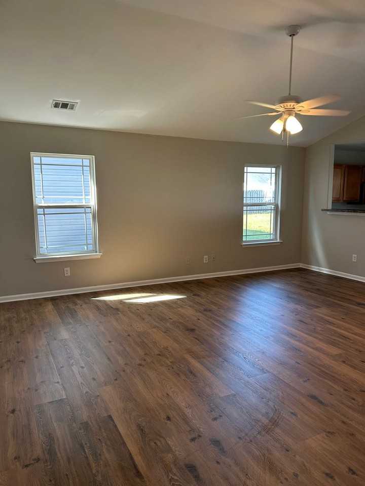 16 Miller Pond Rd - Photo 2 of 18
