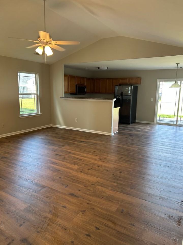 16 Miller Pond Rd - Photo 3 of 18