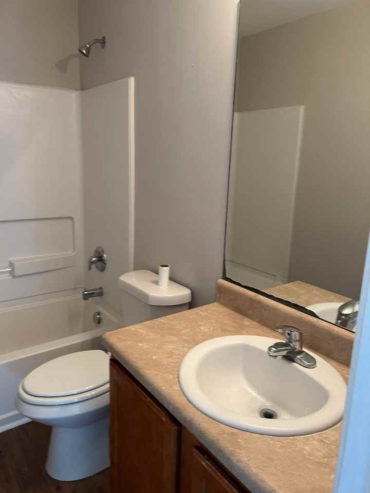 16 Miller Pond Rd - Photo 6 of 18