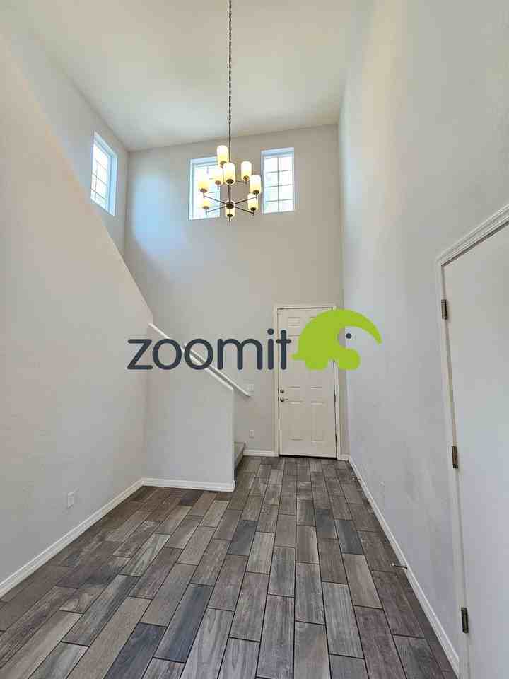 2212 W Betty Elyse Ln - Photo 7 of 50