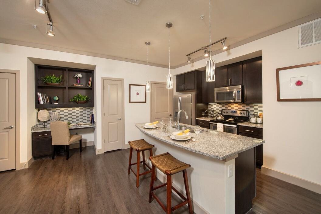 Plantation Park Apartments - Photo 3 of 18