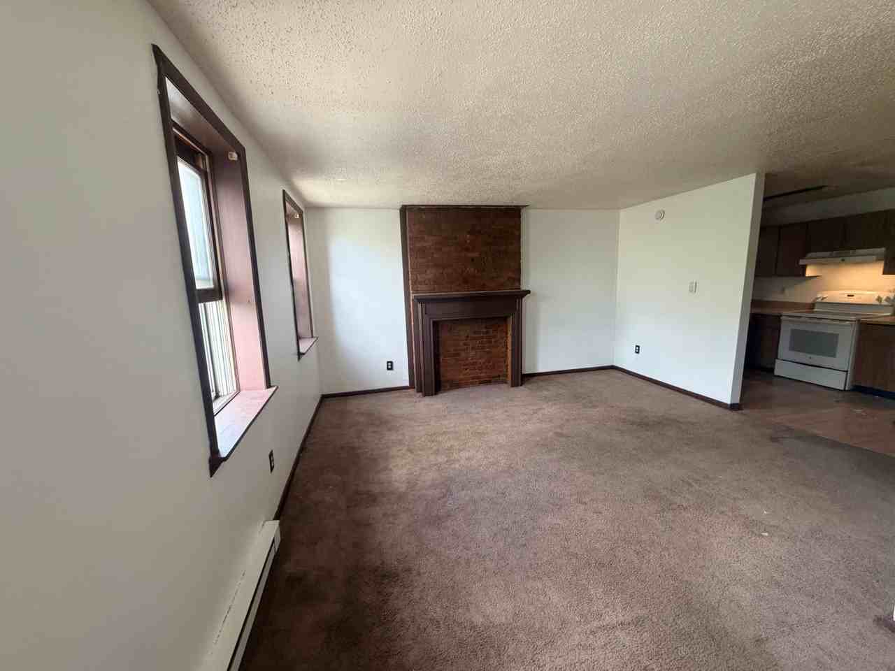 355 Monroe St #2 - Photo 4 of 9