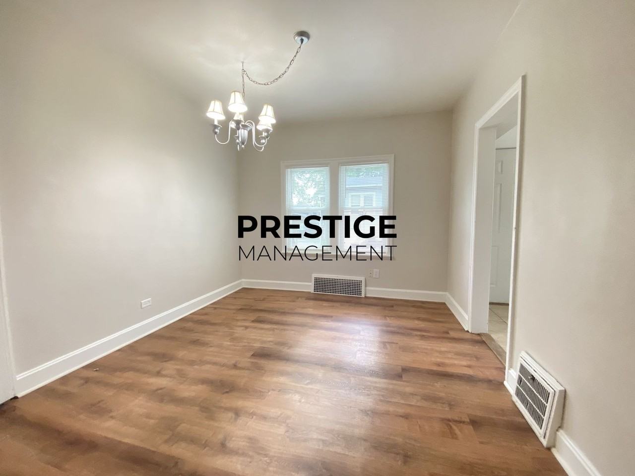 6633 Van Buren Ave - Photo 6 of 18