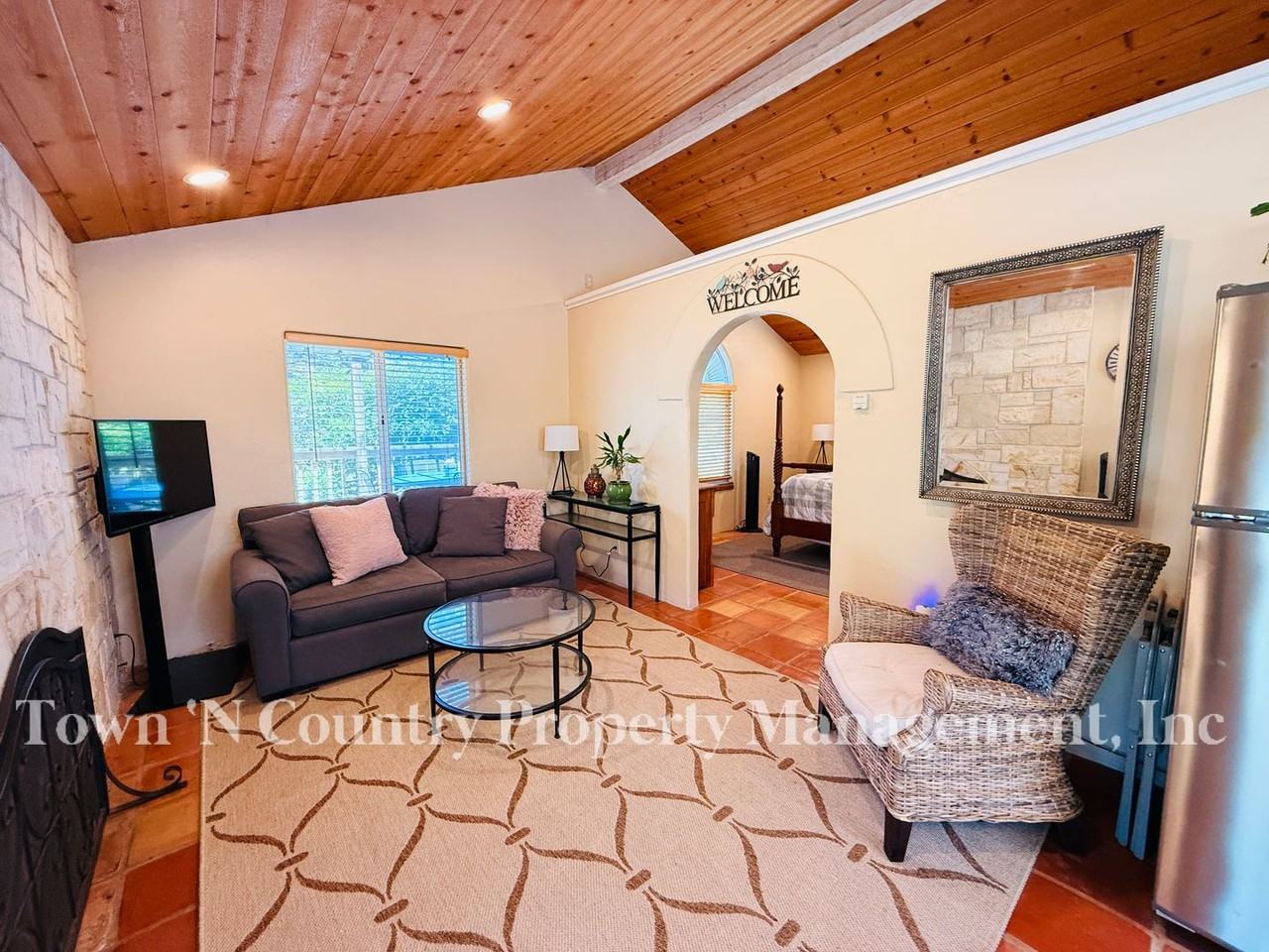 262 San Benancio Rd - Photo 5 of 9