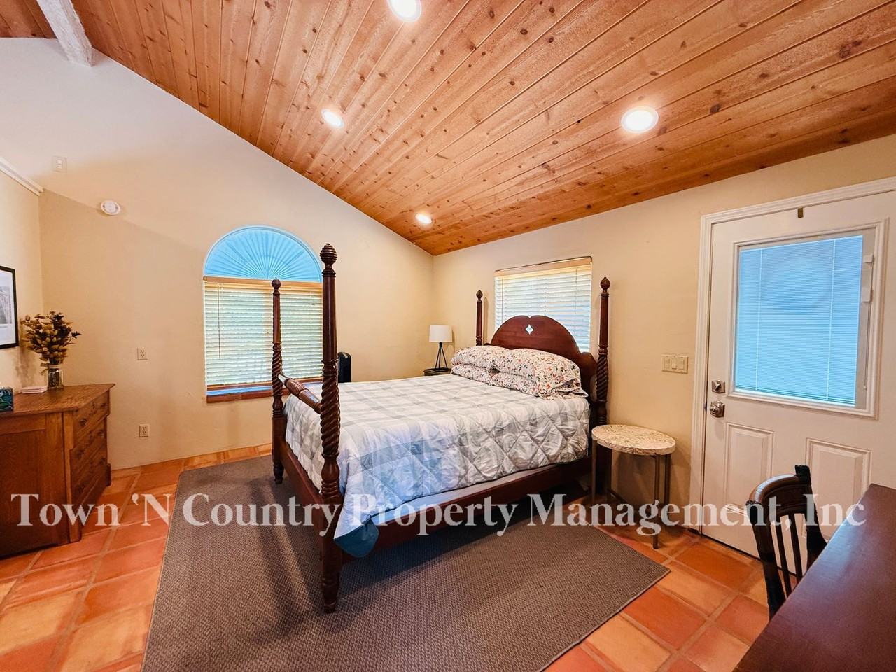 262 San Benancio Rd - Photo 6 of 9
