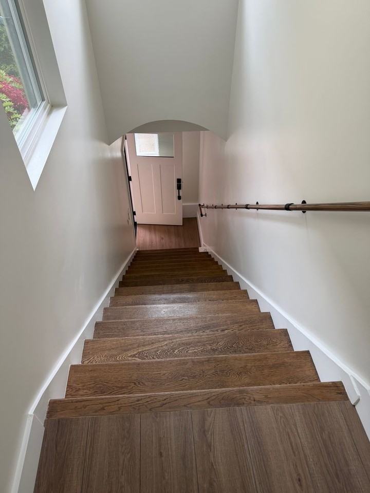 MERRITT AVE TRI-PLEX - Photo 2 of 19