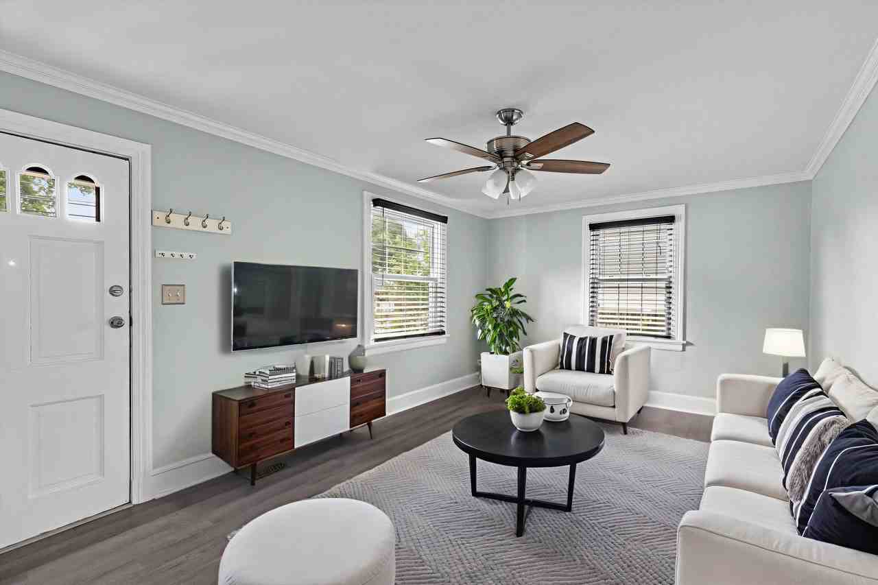845 Norman Ave - Photo 2 of 28