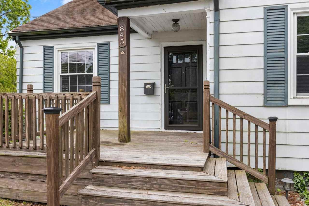 845 Norman Ave - Photo 4 of 28