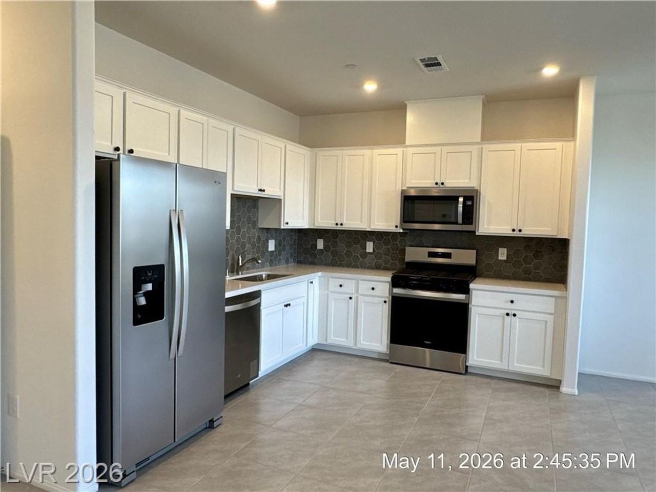 631 Bellus Pl - Photo 6 of 43