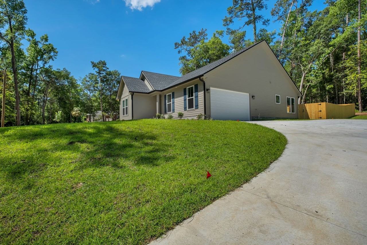 3126 Okeeheepkee Rd - Photo 2 of 24